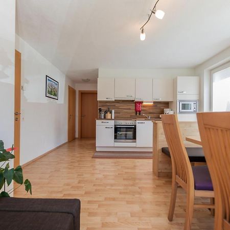 ניוסטיפט אים סטובאיטל Apartment Valentina מראה חיצוני תמונה